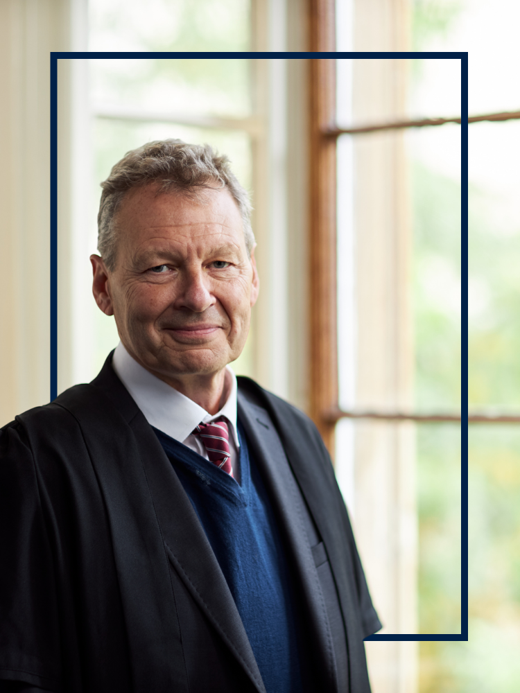 Photo of Tim Elliott